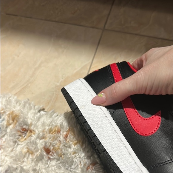 👀 NIKE JORDAN 1 👀 - Picture 5 of 6